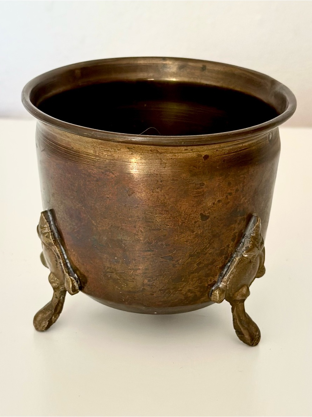Vintage Brass Footed Planter Cachepot Jardiniere Claw Feet Heavy Patina Pot